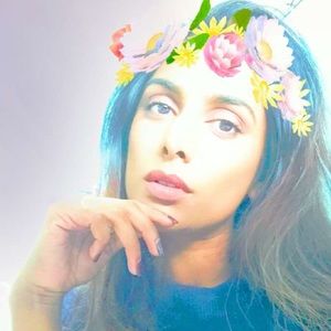 Meet your Posher, Adeline